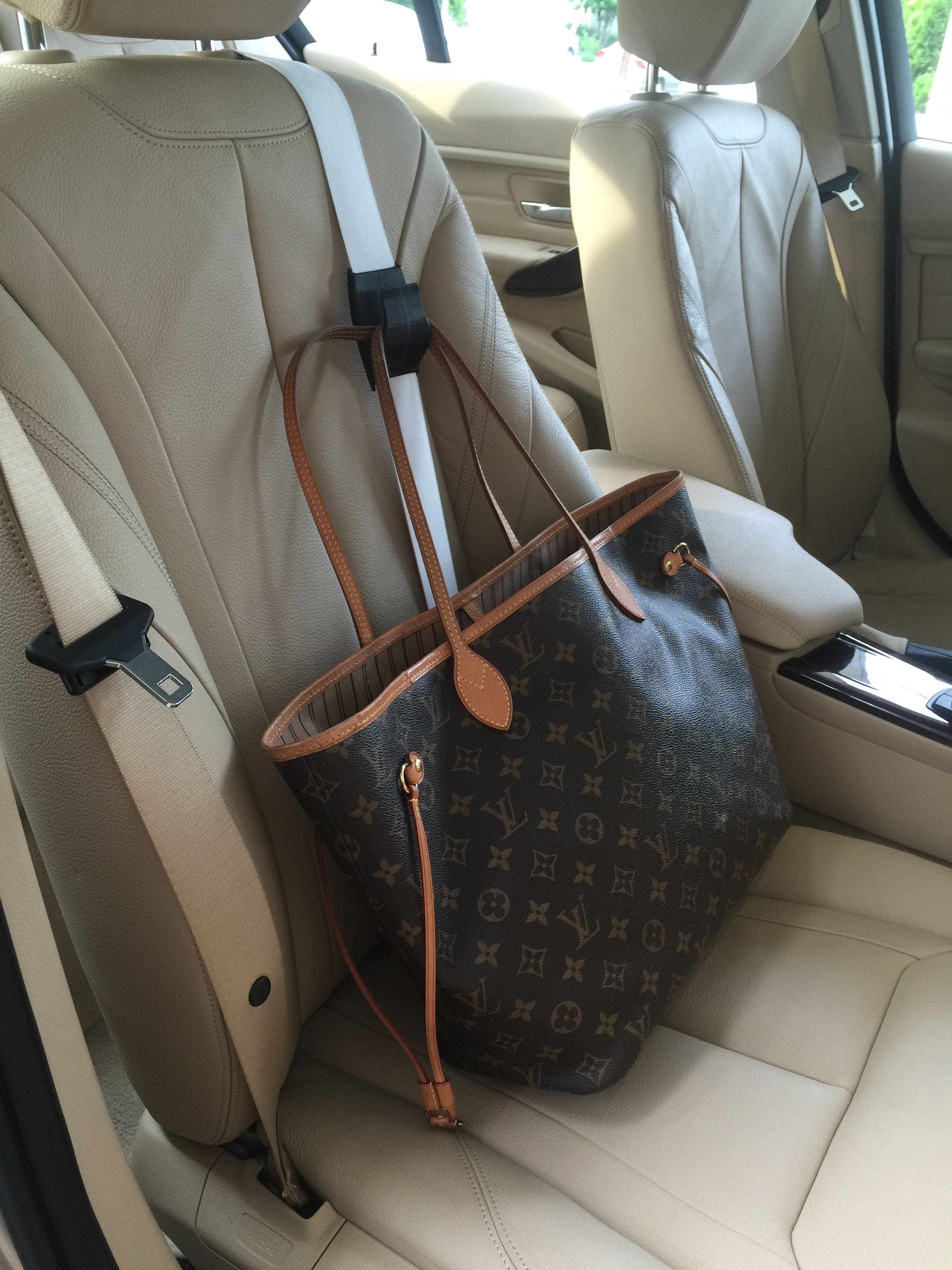 Purse hook holder