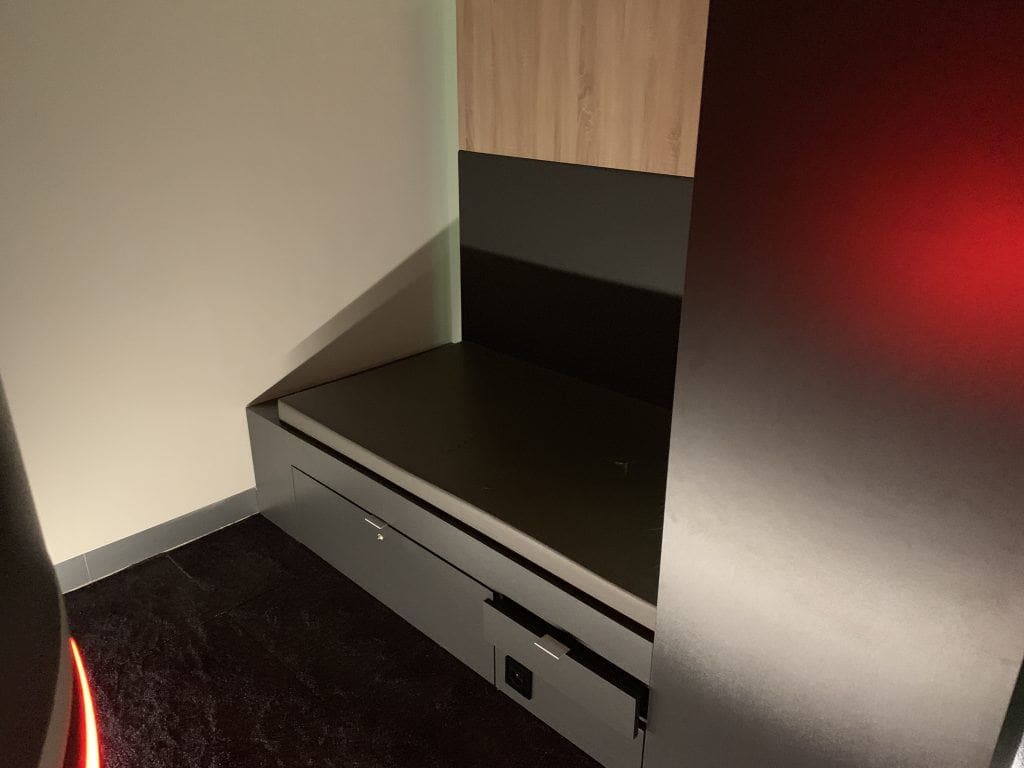 Nap Room Bed THE LOFT by Brussels Airlines