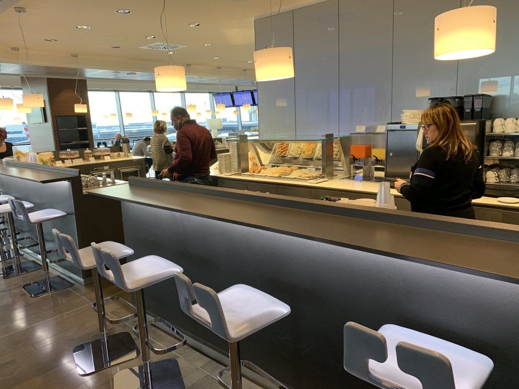 Priority Pass Lounge Malpensa Airport Terminal 1 Sala Montale Food Bar