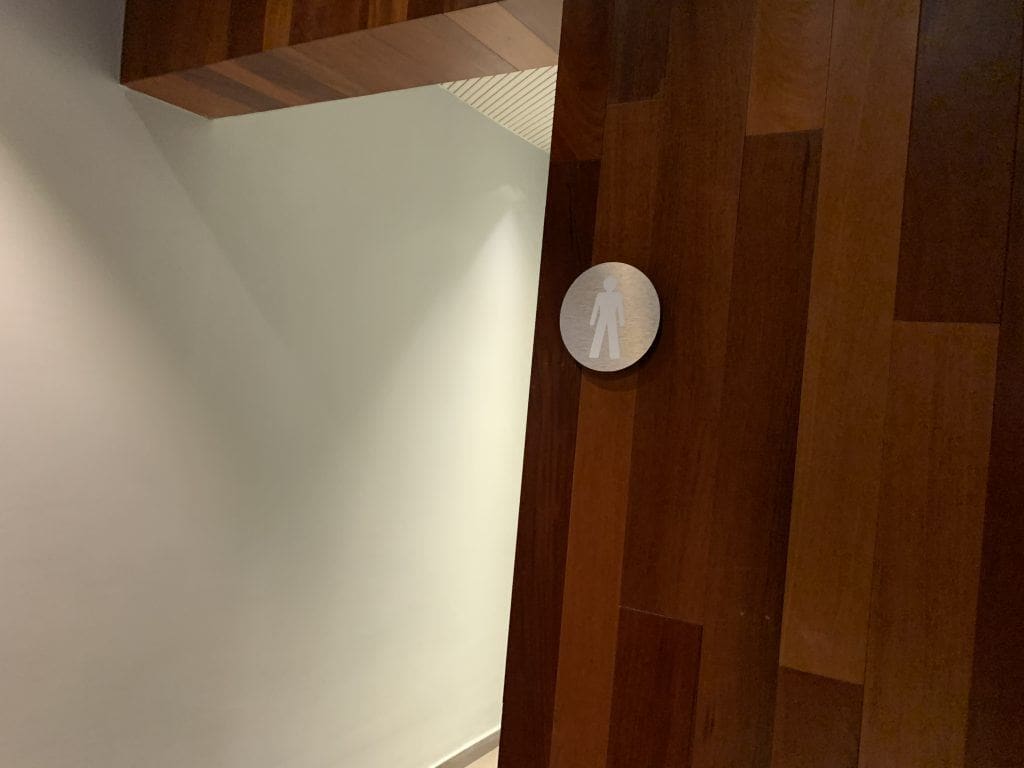 Malta Priority Pass Lounge Bathroom