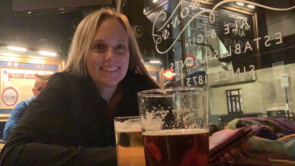 What to do in London Visit a Pub